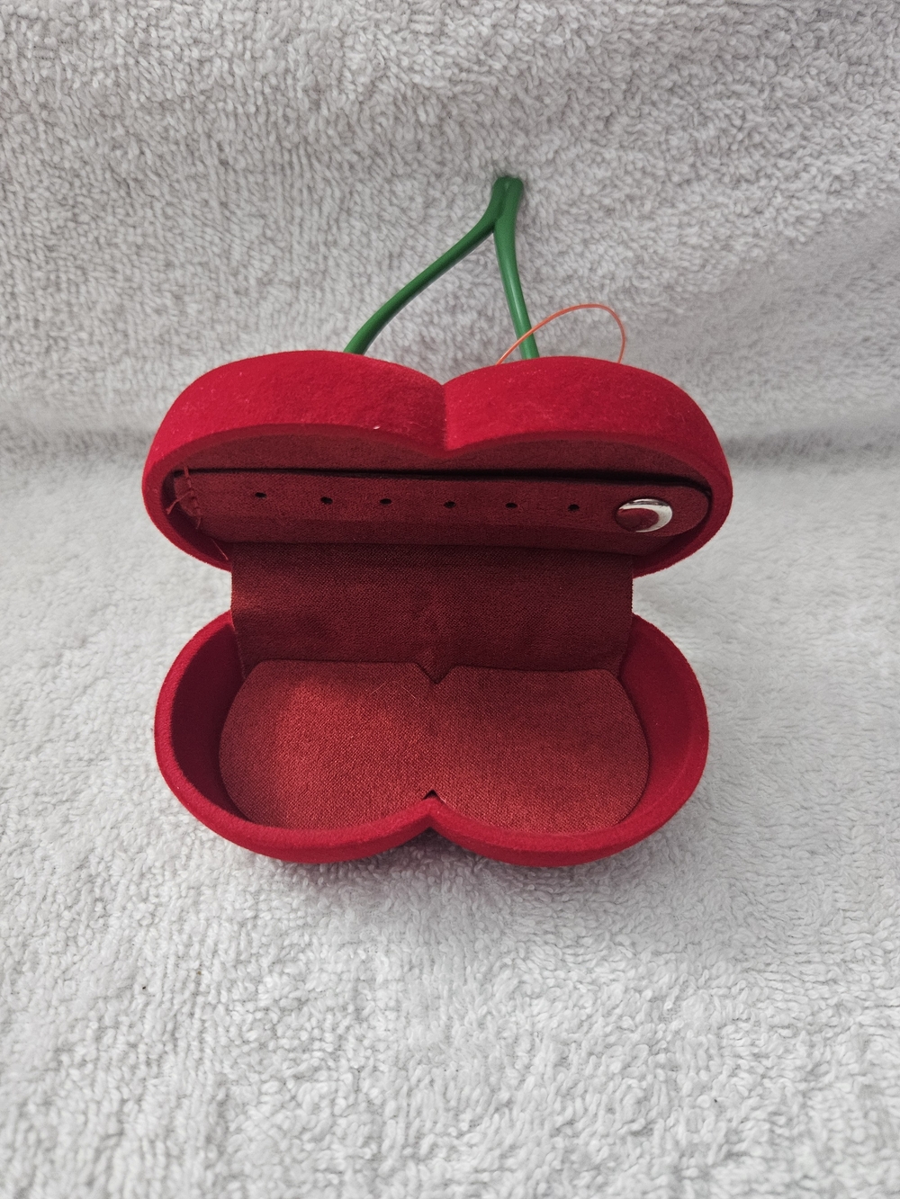 Cat & Jack Girls Cherry Jewelry Organizer Box Red Velvet Case - Askew Lid - Picture 5 of 8